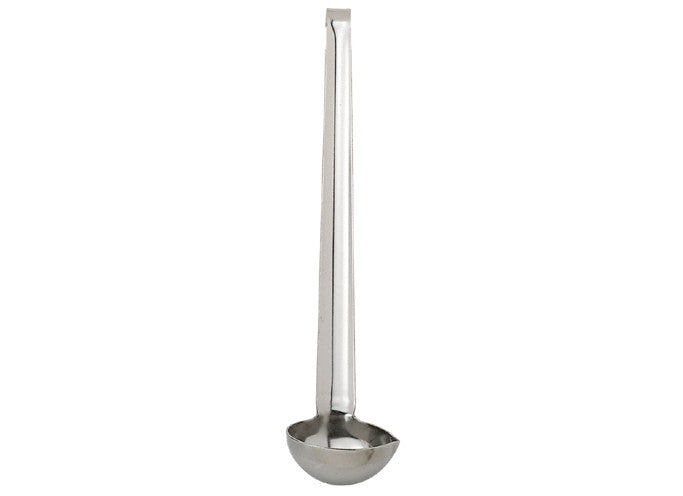Stainless Steel One-piece Ladle with a Spout